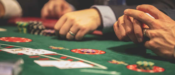 Lista termenilor și definițiilor de poker