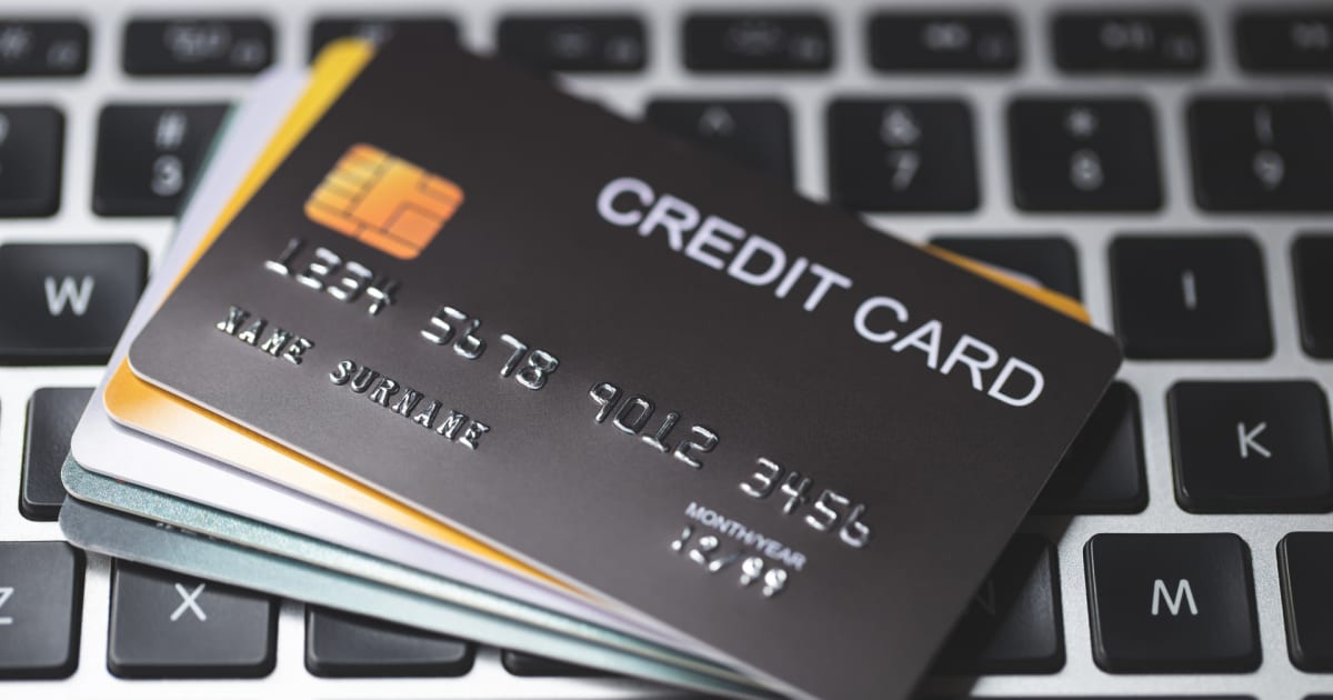 Rambursări și dispute: Navigarea problemelor cu cardurile de credit la cazinourile online